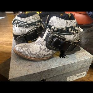 Freebird Saloon Boots